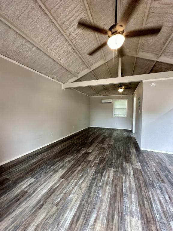 Foto del edificio - 12198 Farm to Market Rd 730 N
