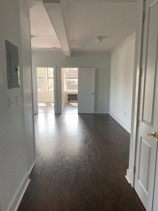 Foto del edificio - 992 E 14th St