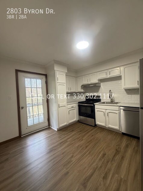 Foto del edificio - 2803 Byron Dr