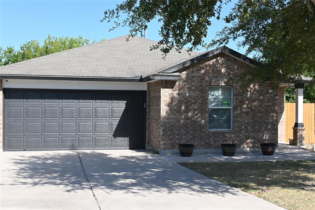 Foto principal - 18509 Great Falls Dr