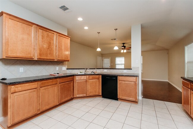 Building Photo - 429 Blackman Tr