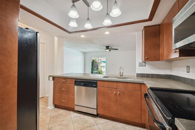 Foto del edificio - 408 S Arrawana Ave