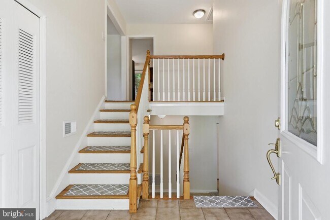 Building Photo - 8747 Arley Dr