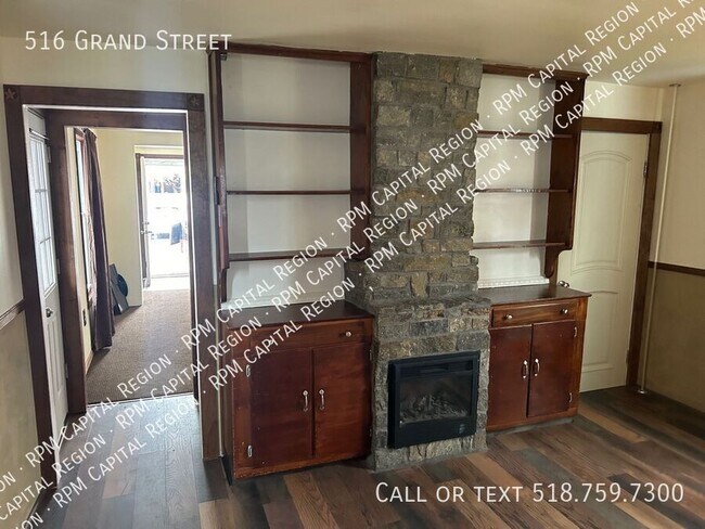 Building Photo - 516 Grand St
