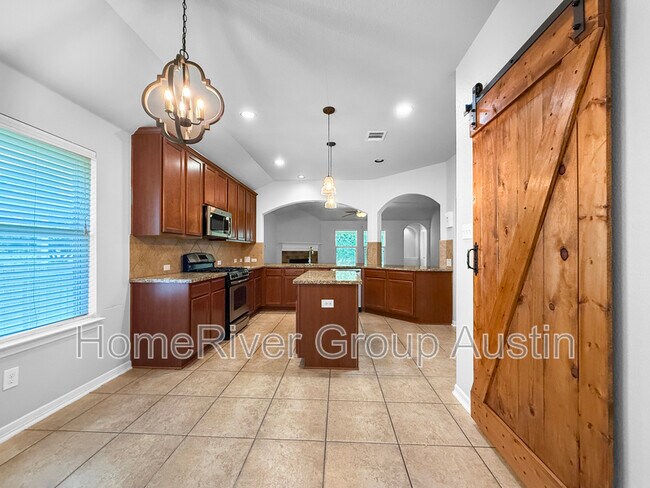Foto del edificio - 4235 Fairmeadow Dr