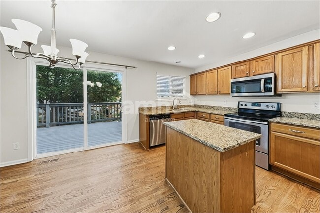Building Photo - 11852 Altura St