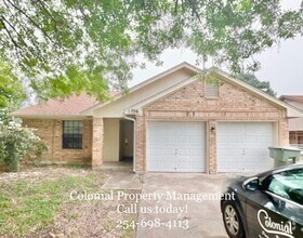 Building Photo - 1706 Wickfield Way