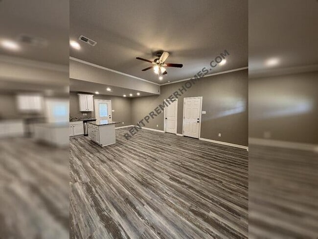 Building Photo - 60 Buena Vis Dr