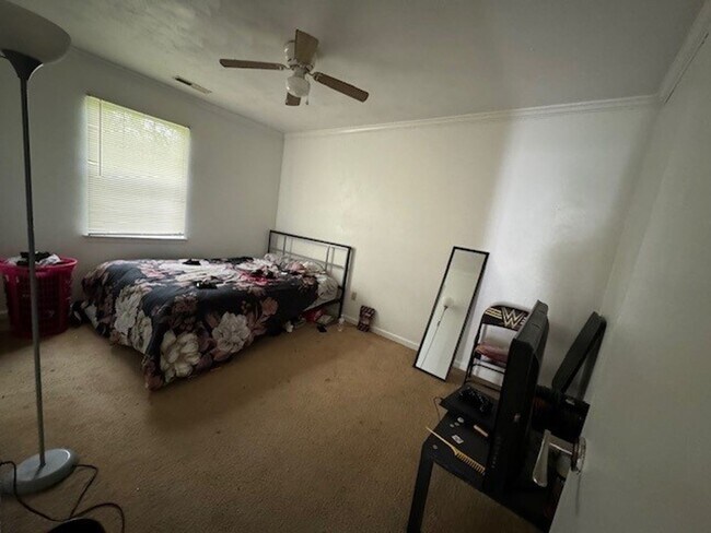Foto del edificio - 3 Bedroom 2 bath