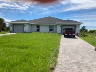 Foto principal - 7331 David Blvd