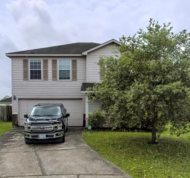 Building Photo - 28838 Frio River Loop
