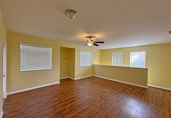 Foto del edificio - 124 SW Peacock Blvd