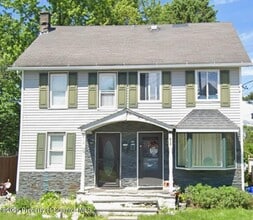 Building Photo - 610 Ferdinand St