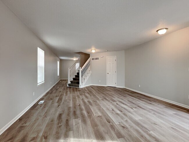 Foto del edificio - 4221 Woodland Ave