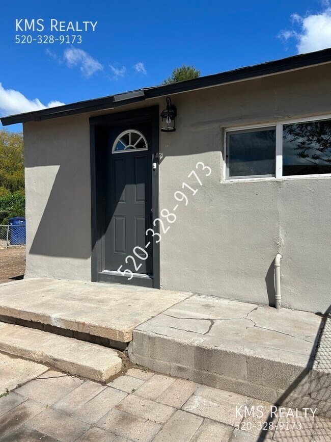 Foto del edificio - Newly Remodeled Duplex - OWNER/AGENT