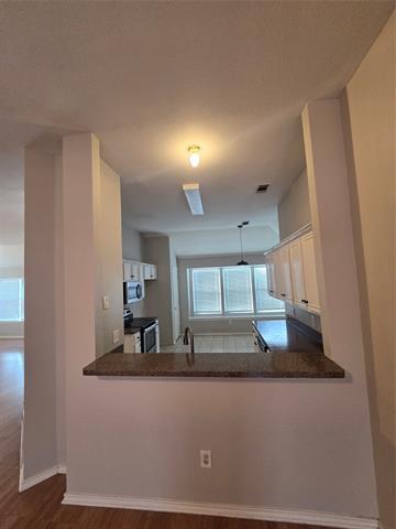 Building Photo - 1205 Christa Dr