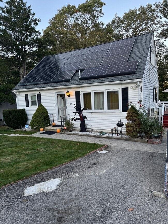 Additional photos to come - 65 Venus Dr