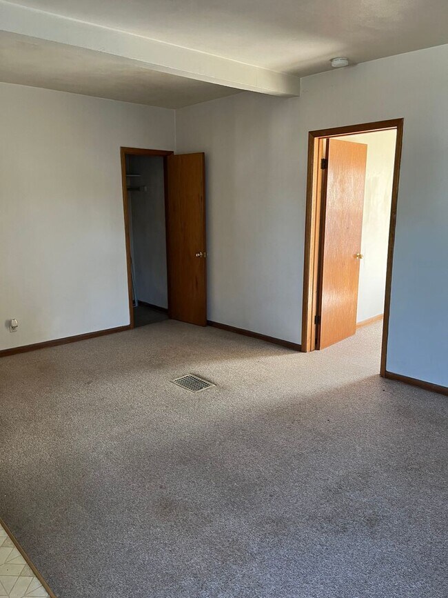 Foto del edificio - 320 S 17th St