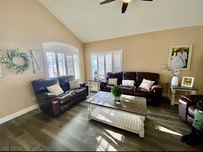 Foto del edificio - 7237 Tealwood St