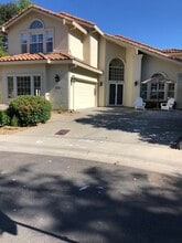Building Photo - 3331 Grosbeak Ct