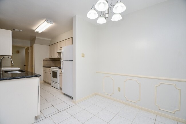 Building Photo - 14535 Still Meadow Dr