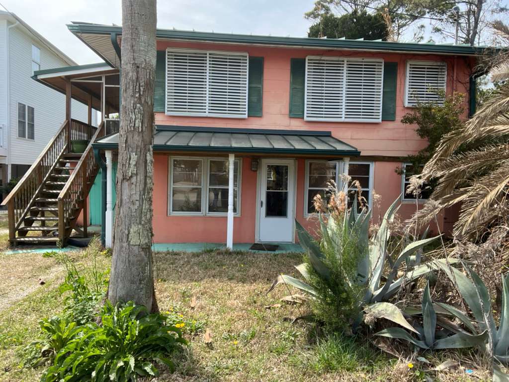 Building Photo - 1604 Havens Dr