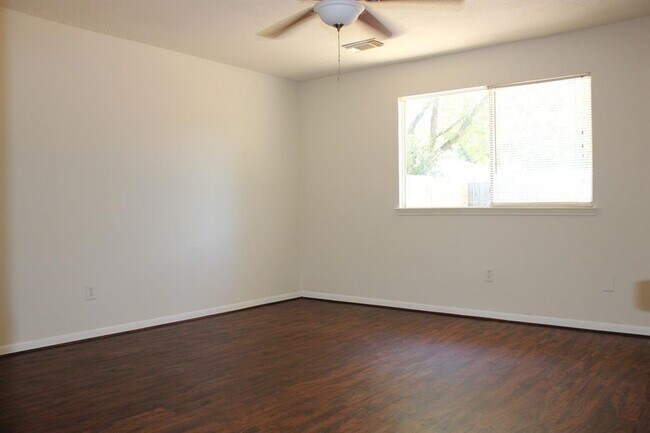 Building Photo - 1002 Cheyenne Meadows Dr