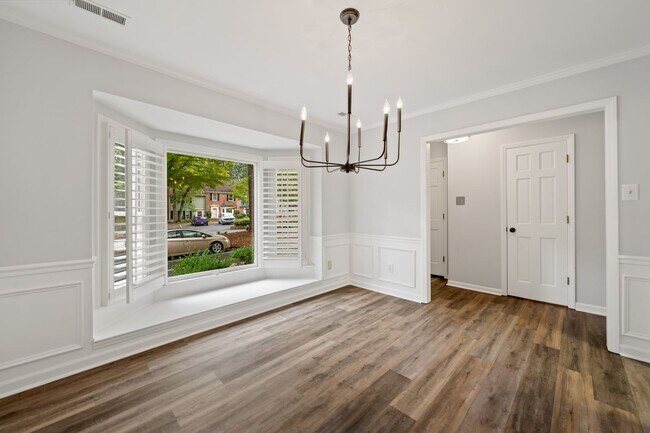 Foto del edificio - Perfect 2 Bedroom, 2.5 Bathroom Townhome i...