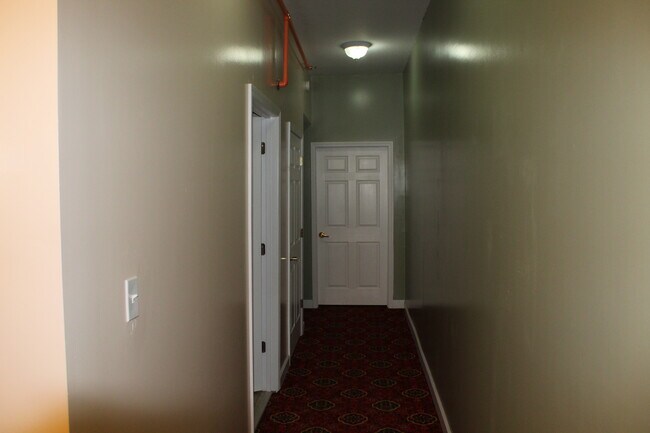Bedroom Hallway - 512 Delaware St