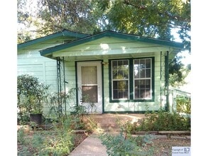 Building Photo - 805 Gravel St