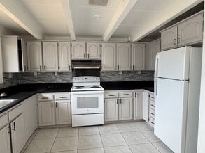 Building Photo - 1496 Lehia St