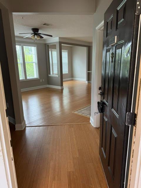 Foto del edificio - 1424 Rosewood Ln