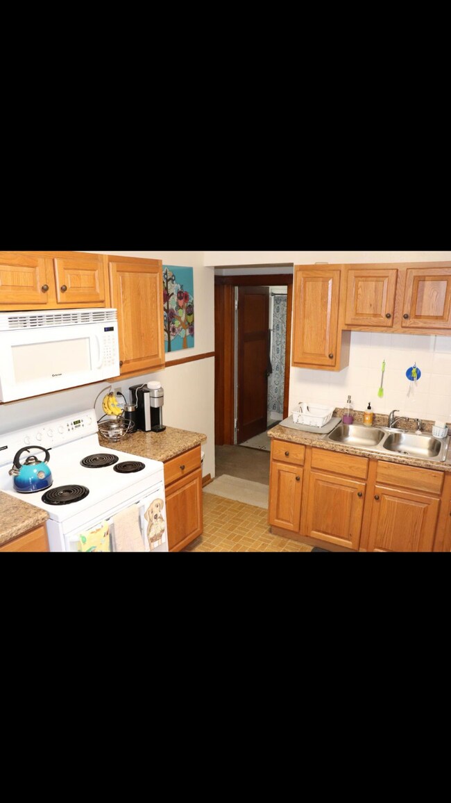 Foto del edificio - 2326 N 63rd St