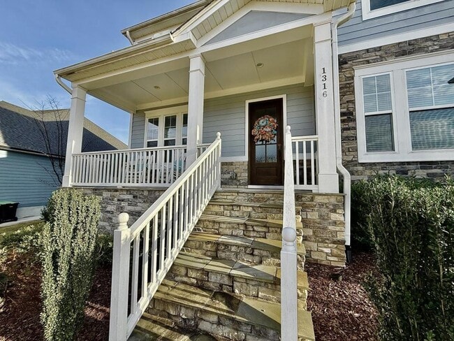 Foto del edificio - 1316 Spicer Ln