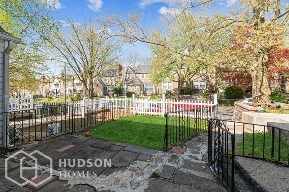 Building Photo - 309 Maypole Rd