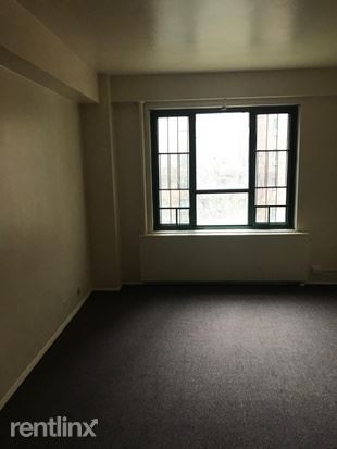 Foto del edificio - 1591 Metropolitan Ave