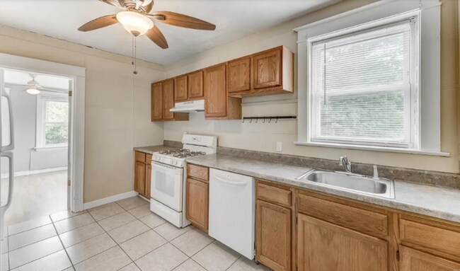 Foto del edificio - 6532 Chamberlain Ave