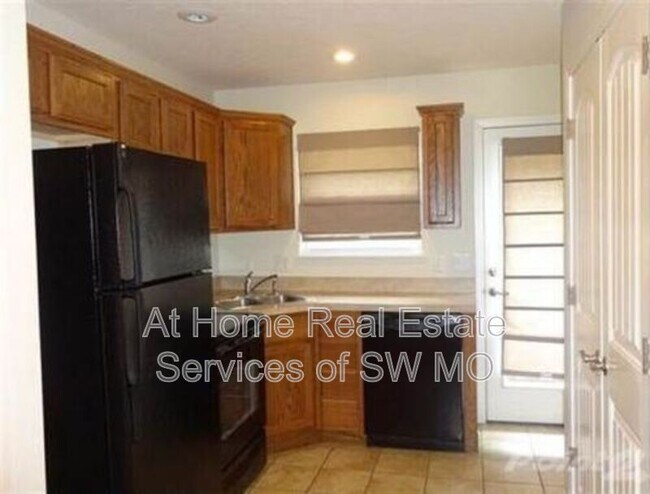 Foto del edificio - 3327 S Parkmont Ct