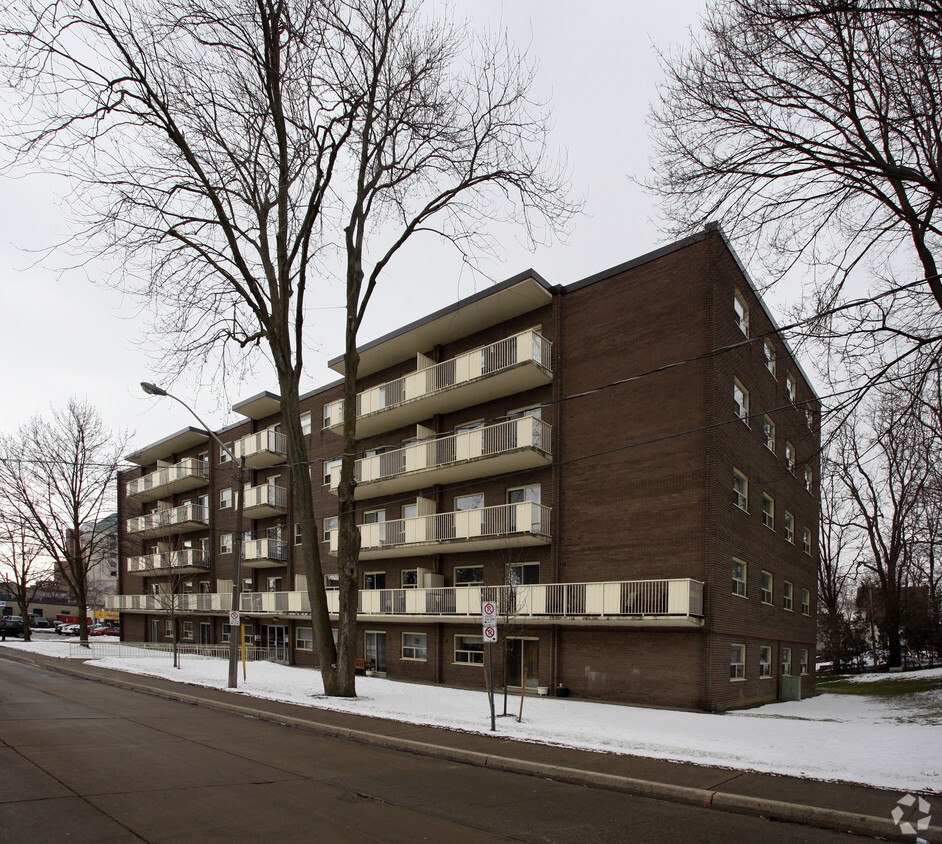 Building Photo - Ronald Apartments