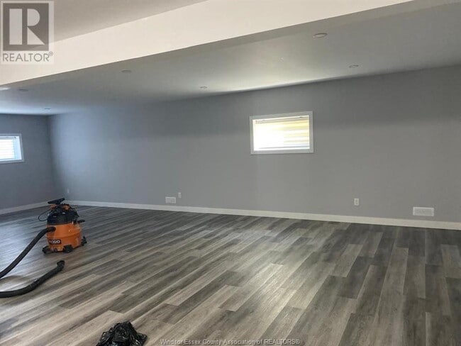 Building Photo - 204 Beechwood Dr