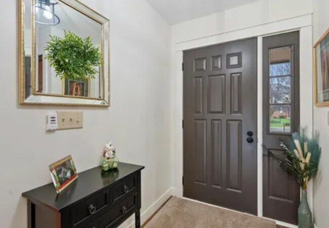 Building Photo - 3172 Parkview Cir