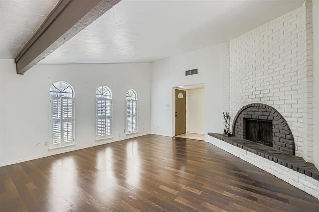 Foto del edificio - 2406 Norway Dr