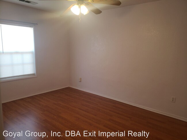 Foto del edificio - 2 br, 1 bath House - 658 S. Cesar Chavez St.