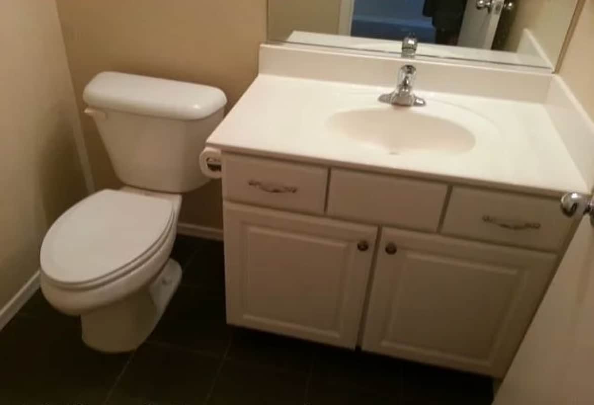 Foto del edificio - 25781 W Elizabeth Ave