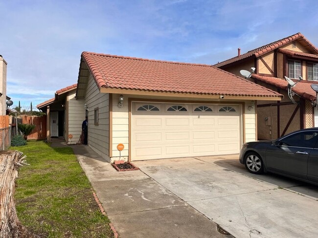 Building Photo - 24418 Electra Ct