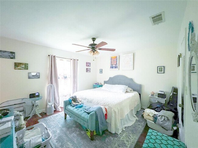 Foto del edificio - 6003 NW 36th Pl