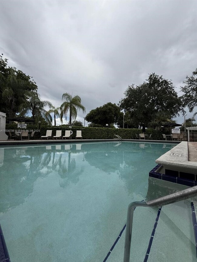 Foto del edificio - 2160 SW 16th Ave