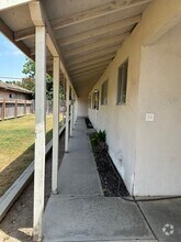 Building Photo - 514 W Iris Ave