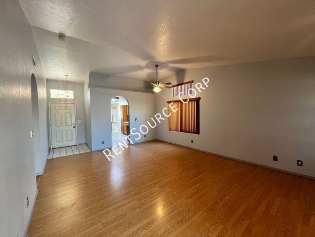 Building Photo - 5831 Evergem Ave