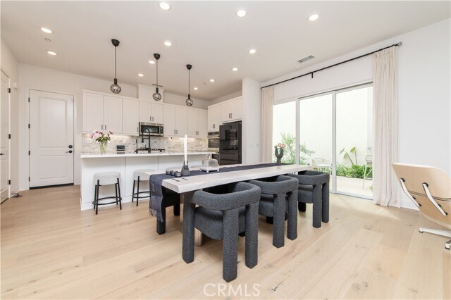 Building Photo - 146 Yugen